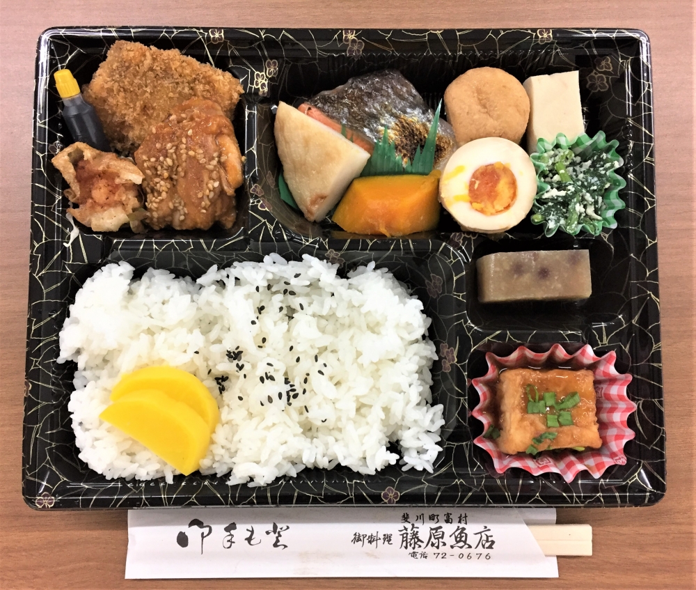 20171118見学会弁当.jpg